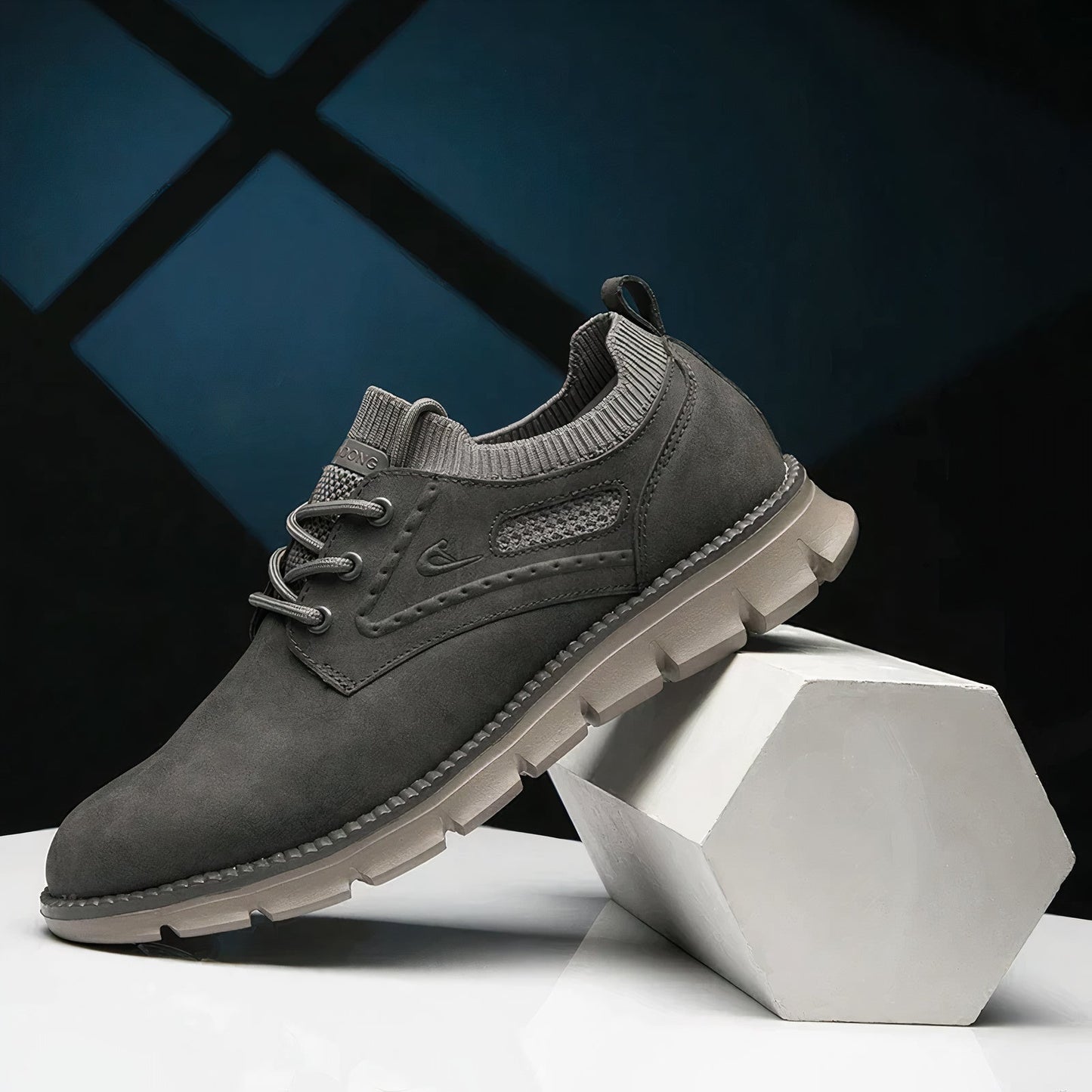 Men’s Leather Lace-Up Sneakers – Premium Build, Breathable & Stylish
